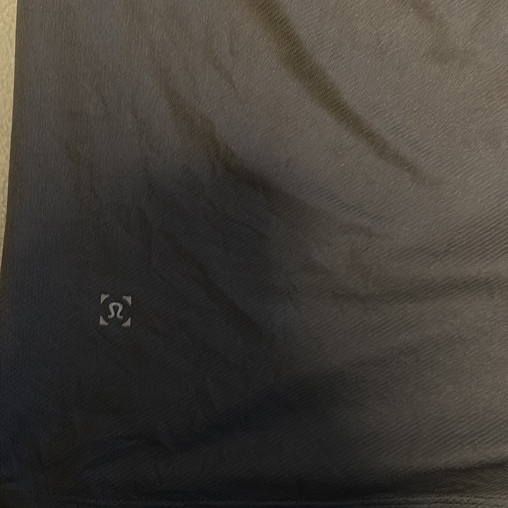 Lululemon - Picture 4 of 4